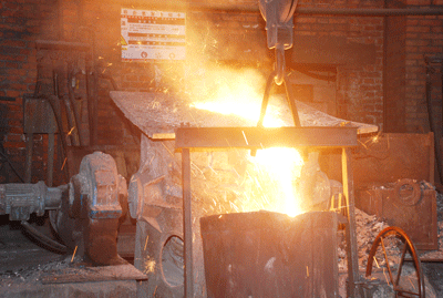 鋼水出爐1.gif 鋼水出爐1.gif